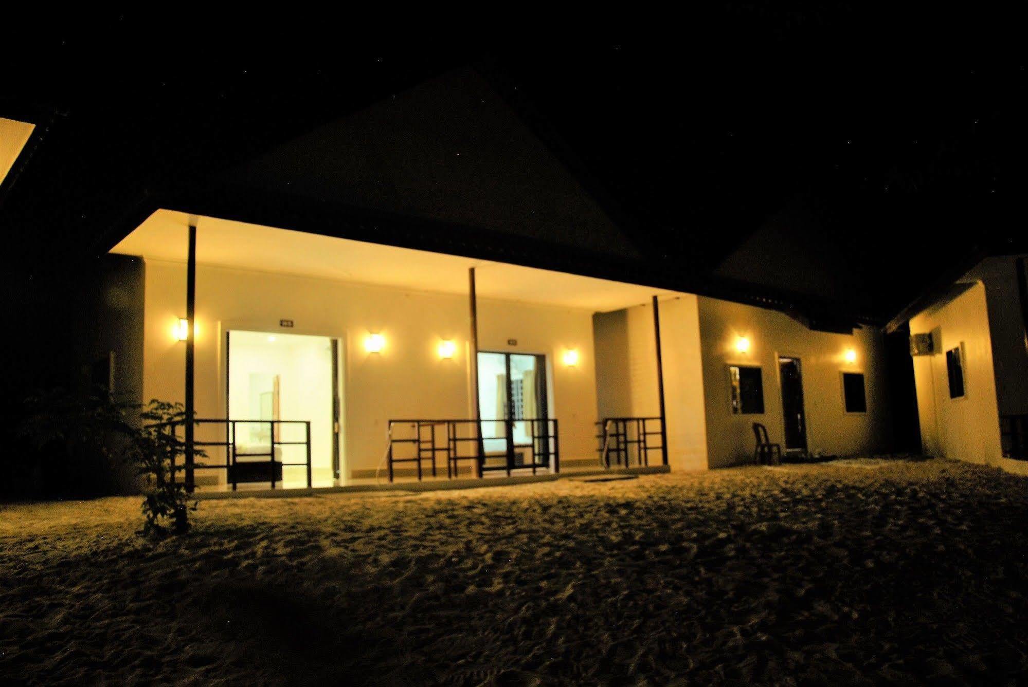 Home Stay Resort Ко-Ронг-Самлоем Екстер'єр фото